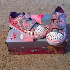 NWT Sketchers girls size 11 light up dog shoes